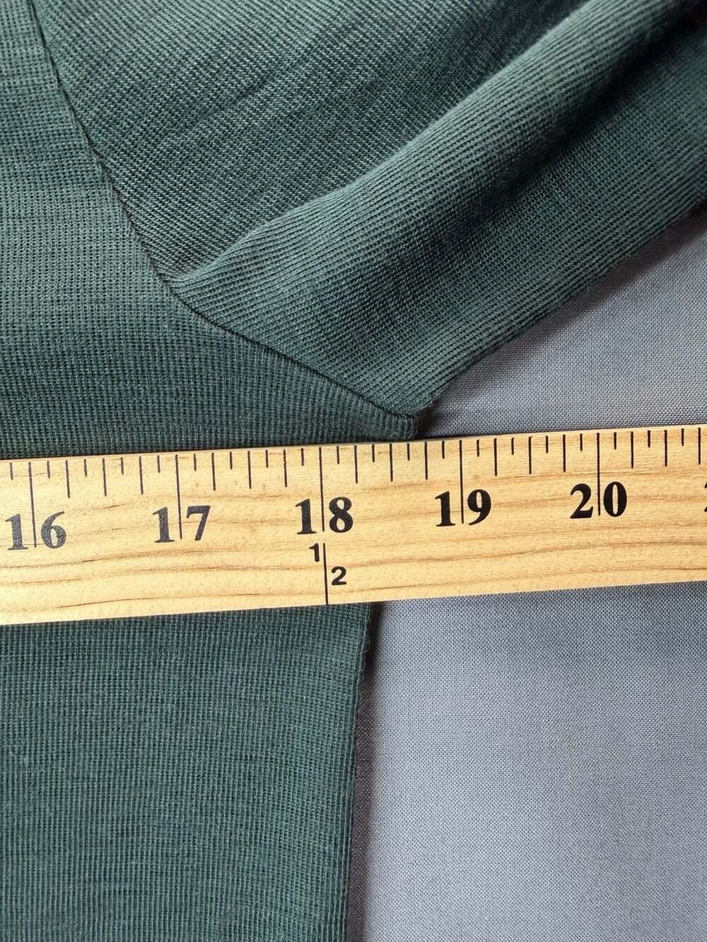 Vince Fine Ribbed Knit Mock Neck Long Sleeve Top Olive Green Size L NWT - Picture 4 of 8
